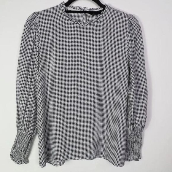Zara Black and White Chiffon Star Print Long Sleeve Blouse Ruffle Neck- Size XS - Picture 1 of 4